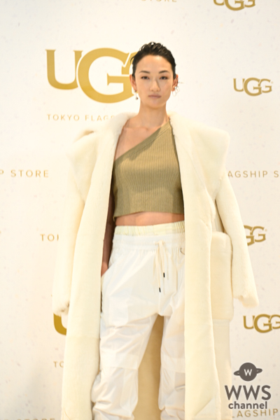 【写真特集】冨永愛、スポーティーなラフスタイルで登場！「普段着では多いです」＜「UGG(R) TOKYO FLAGSHIP STORE」オープニングイベント＞