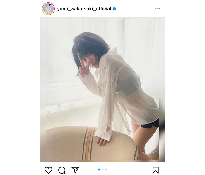 若月佑美、シースルーシャツから美ボディ浮き出るオフショットにファン悶絶！