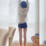 若月佑美、シースルーシャツから美ボディ浮き出るオフショットにファン悶絶！