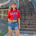 【動画】モデル・新井美穂が福岡で美脚アピールのショーパンで登場！MUSIC CIRCUSへの思いを語る！