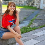 【動画】モデル・新井美穂が福岡で美脚アピールのショーパンで登場！MUSIC CIRCUSへの思いを語る！