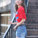 【動画】モデル・新井美穂が福岡で美脚アピールのショーパンで登場！MUSIC CIRCUSへの思いを語る！