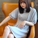 【動画】坂巻有紗が水色ワンピから美脚アピール！映画『スパイスより愛を込めて。』のみどころを語る