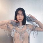 のん、アーマーなディティールドレス姿のジャケット撮影オフショ公開「なんて麗しい!!」「最高にクール」とファンから称賛の声殺到