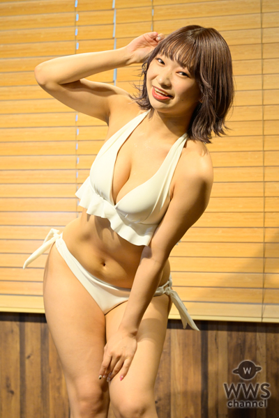 【写真特集】お笑いコンビ「マジョリ缶」石田柚希、フリル付きビキニでキュートな笑顔を届ける！＜ミスヤングチャンピオン2023＞