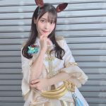 上坂すみれ、ウマ娘を意識したミニワンピースから覗く色白美脚にファン大熱狂!「可愛すぎてしんどい」とファンから歓喜の声