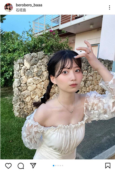 佐藤かれん、オフショルの水着でふっくらバストがチラリ「水着姿可愛すぎて可愛いしか言えない」とファン歓喜