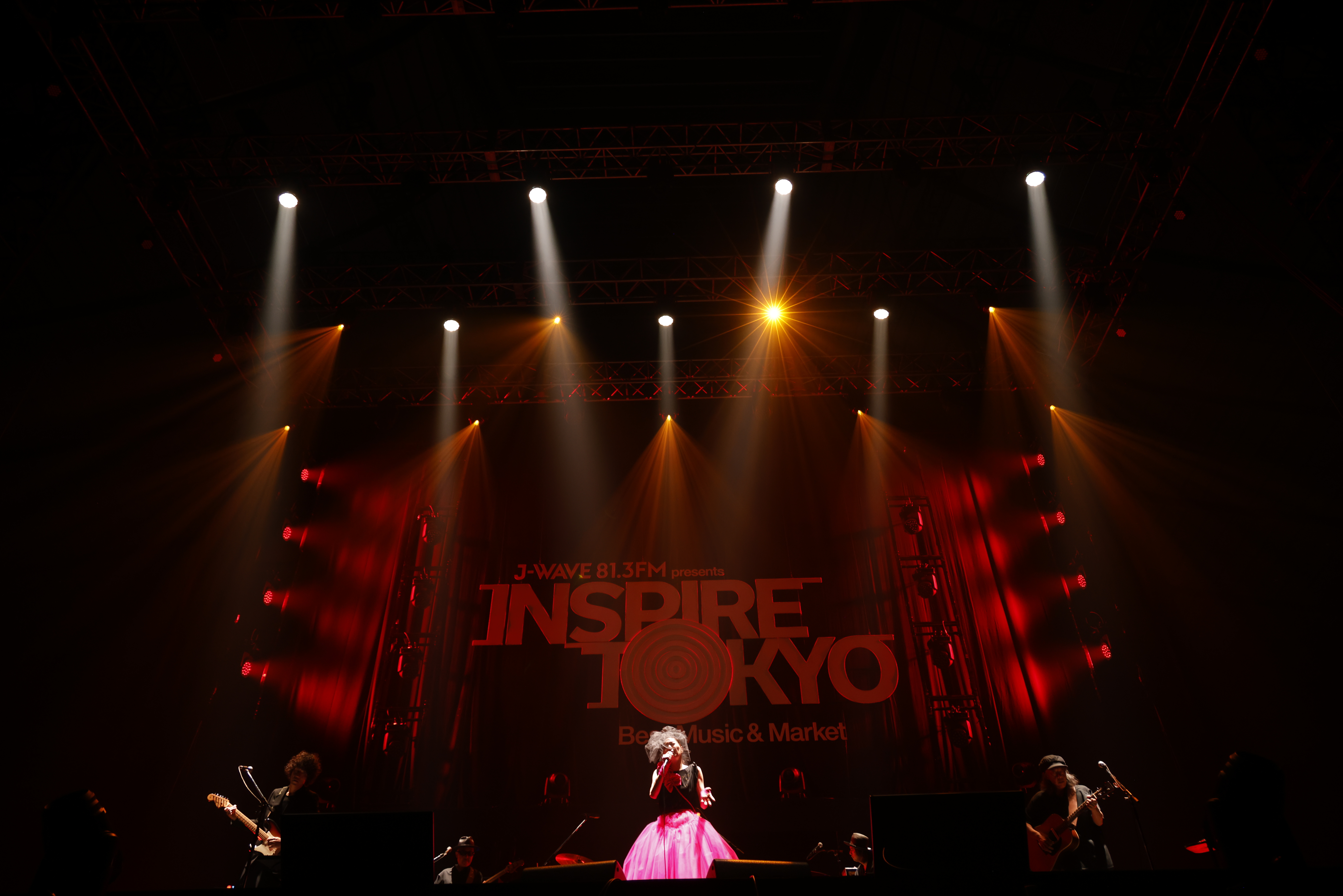 Cocco、歓声と笑顔に包まれたステージで初日トリを飾る＜J-WAVE INSPIRE TOKYO 2023＞