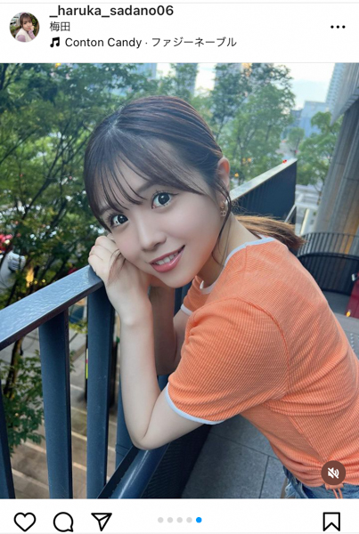 NMB48・貞野遥香、胸元チラリの肌見せ美脚コーデにファンうっとり！