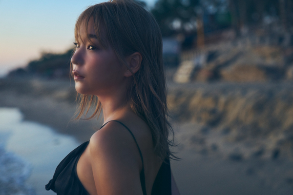 声優・高槻かなこ、20代最後を撮りおろした初写真集を発売