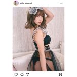 コスプレイヤー・篠原みなみ、透け透けベビードールで桃尻あらわに！