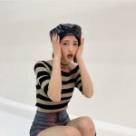 若月佑美、アムラースタイルで鎖骨チラ見せ