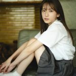 乃木坂46・菅原咲月、清涼感たっぷりの制服グラビアを届ける