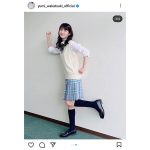 若月佑美、久しぶりの制服姿で登場!「制服のマネキン」ポーズでファン沸かす