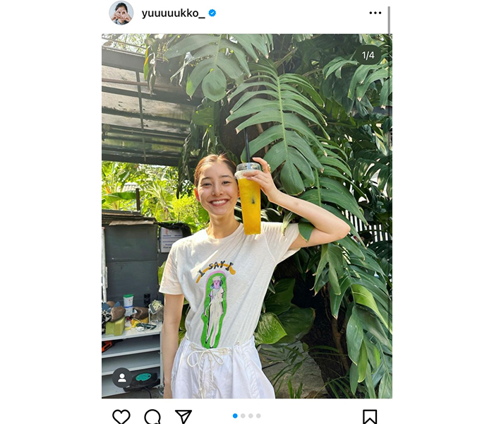 新木優子、DIORのTシャツを身につけた夏らしいショットを公開！「The夏！って感じで元気でます」とファン歓喜の声