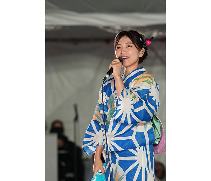 miwa、浴衣姿で『ミラクル』を神宮外苑花火大会にて熱唱！カウントダウンで10,000発の花火が夜空を彩る！〈2023 神宮外苑花火大会〉