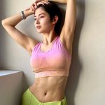 大島璃乃、輝く腹筋を披露!お手本のような肉体美にファン歓喜の声!