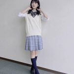 若月佑美、久しぶりの制服姿で登場!「制服のマネキン」ポーズでファン沸かす