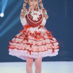 山本望叶(NMB48)、完璧なドール姿にファンから「お人形さんみたい」！＜KANSAI COLLECTION 2023 A/W＞