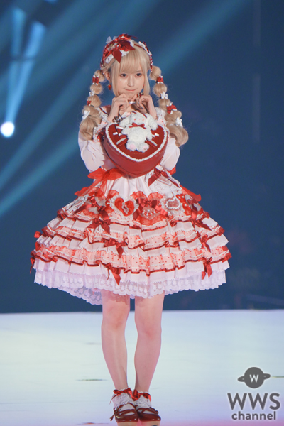 山本望叶(NMB48)、完璧なドール姿にファンから「お人形さんみたい」！＜KANSAI COLLECTION 2023 A/W＞