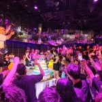 【写真特集】アンバサダー・ざわちん、鮮やかな青ドレスで肩出しコーデで登場！てんちむがDJパフォーマンスで盛り上げる。「MINERA PATCH NIGHT （ミネラパッチナイト）」開催