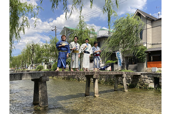 「浴衣で京都プチ散歩～ロングコートダディ×マユリカ～」映え写真！展示会開催決定のご案内