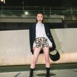 いつもと違う松本まりかにファン歓喜の声！クールなショートパンツから美脚アピール。