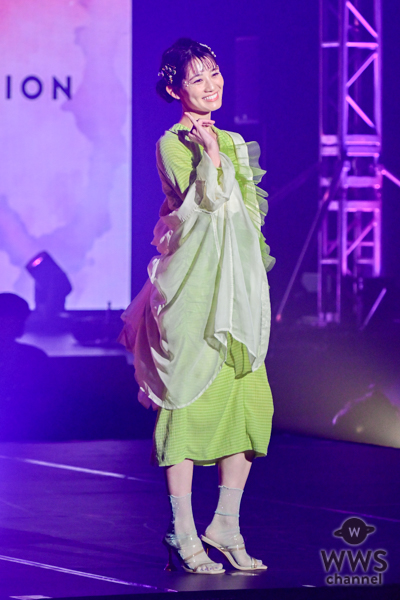 TEAM SHACHI・秋本帆華、レアな緑コーデで爽やかにイメチェン！＜IDOL RUNWAY COLLECTION supported by TGC＞