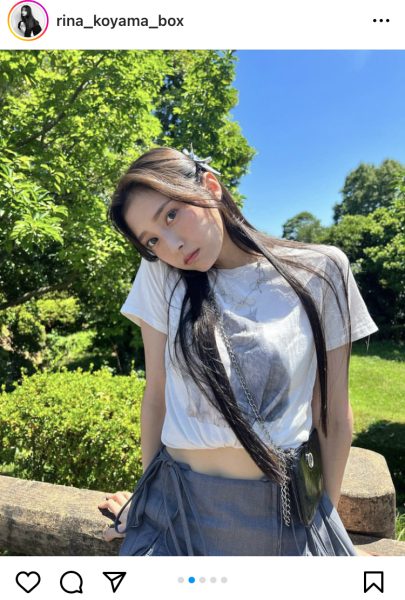 小山璃奈、圧倒的な脚線美で魅了するミニスカコーデに反響ぞくぞく！