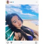Koki, 、紫ビキニ姿で魅せるオトナな眼差し