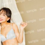 SKE48・熊崎晴香、ランジェリー姿ではしゃぐ姿も！写真集特典ポストカードの絵柄が公開