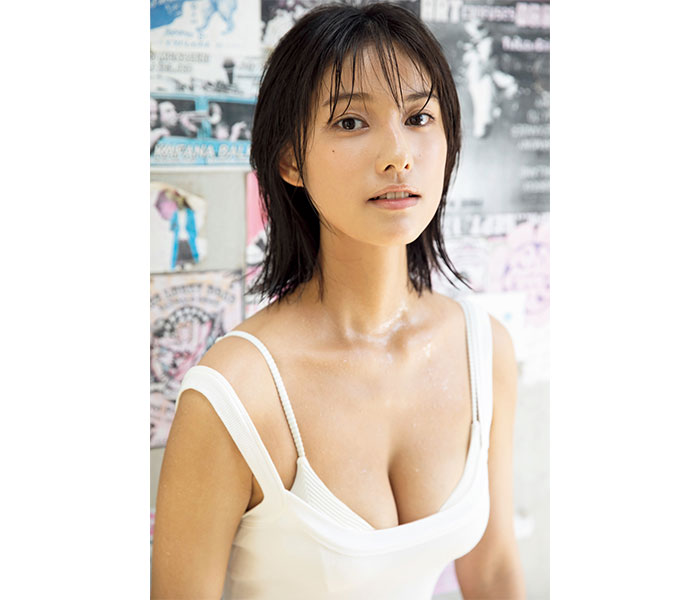 玉田志織、撮り下ろしグラビアで大人モード全開＜FLASH＞