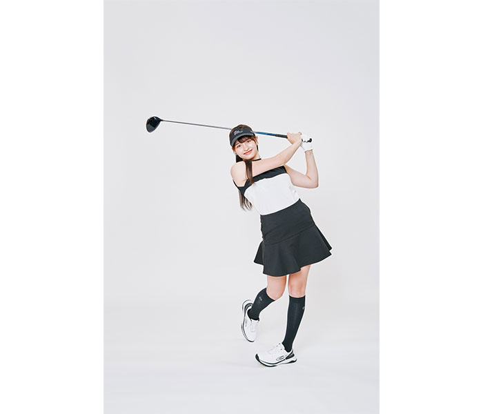 矢口カンナがゴルフウェア姿を披露「PLATINUM GOLF」でゴルフコンテンツを発信