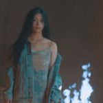 元虹プロ・YUNA、クールなビジュアルで魅せる『蒼炎』MVが公開