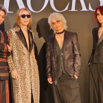 THE LAST ROCKSTARS・HYDE「新曲『PSYCHO LOVE』の意味は最高のLOVE」MIYAVIが「ダジャレ！」とツッコミ
