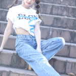 【動画】櫻あき、福岡で美ボディアピールのヘソ出しコーデで登場！MUSIC CIRCUSへの思いを語る！