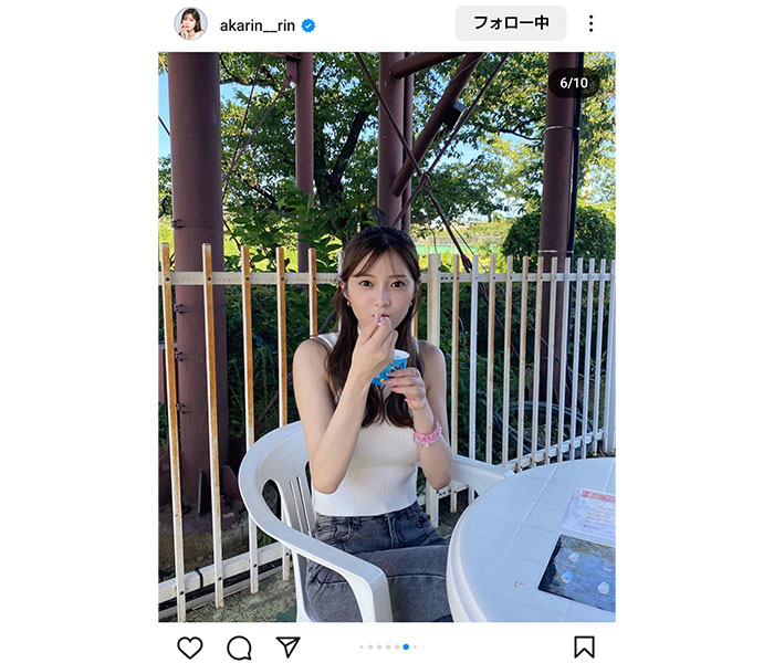 松川星、ヘソ出しがちょっぴりセクシーな「遊園地デート風」SHOTを披露！