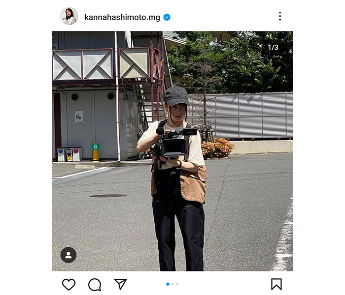 橋本環奈、ふいに撮られたオフショットが可愛すぎると話題！「何撮ってるの？」「俳優も撮影スタッフも似合うかんなちゃん」