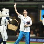 【写真特集】女優・松本若菜、85点の美しすぎる華麗なピッチングフォームを披露!