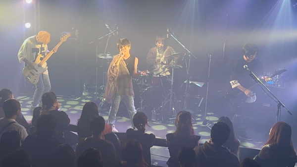 【ライブレポート】FAIRY FORE、限定復活ライブの「おかわり」でファンを熱狂させる！
