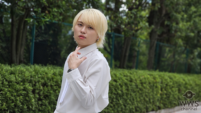神崎湊 (みなっち)さん、全身純白コーデを披露「普段は工場で働いております。 私自身が憧れの存在になりたい」