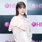 「私をより深く知ってもらえる1冊になっています」「礒部花凜 1st写真集 私めく」合同取材/オフィシャルレポート