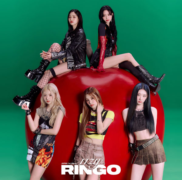 美脚際立つコーデで登場！韓国発グローバルグループITZY、JAPAN 1st Album『RINGO』よりタイトル曲「RINGO」のMusic Videoが解禁！！！