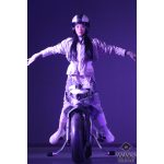 【写真特集】YAMAHAブースで美女ライダーがアクロバットパフォーマンス！＜JAPAN MOBILITY SHOW 2023＞