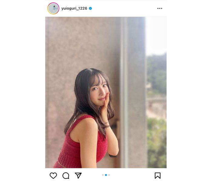 「世界一可愛い」AKB48・小栗有以、夏の終わりに赤いワンピース姿のお姉さんSHOT披露