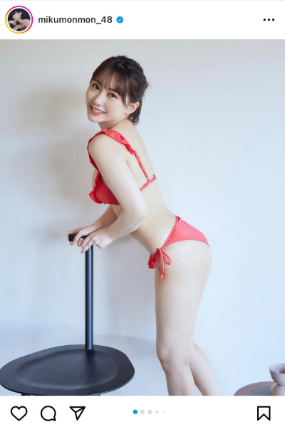 田中美久、ふっくらバスト＆抜群スタイルの赤ビキニSHOTにファン歓喜！「スタイルが良すぎてビビる」