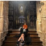 美女魔法使い登場！新唯、スラリ美脚が映える『ハリー・ポッター』コス披露！