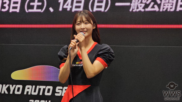 A-class・佐々木美乃里、可愛すぎる赤×黒ミニスカワンピースでトークショー！＜JAPAN MOBILITY SHOW 2023＞