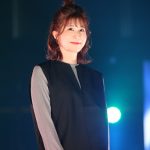 大人っぽさバツグン！ミコライブライバー・ほのか、モノトーンコーデでウォーキング！〈GIGA・GIGA SONIC 2周年大感謝祭SPECIAL in 幕張メッセ presented by ドラゴンエッグ〉