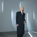 SKY-HI、80~90年代のミニマリズム期を彷彿とさせるコートスタイルで登場！カルバン・クライン開催イベント「MUSIC MEETS FASHION」にて